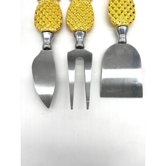 Golden Pineapple Cheese Knife Set - Picture 3 of 3